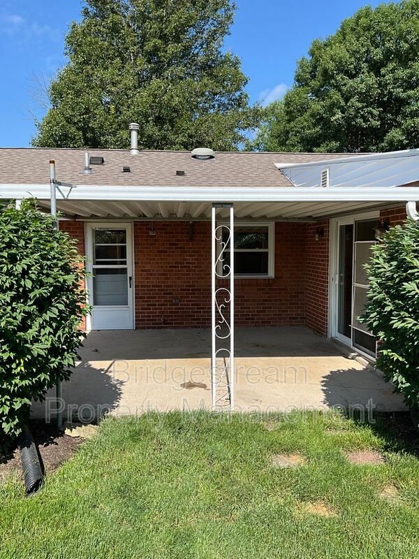 Building Photo - 4320 Maxlin Rd