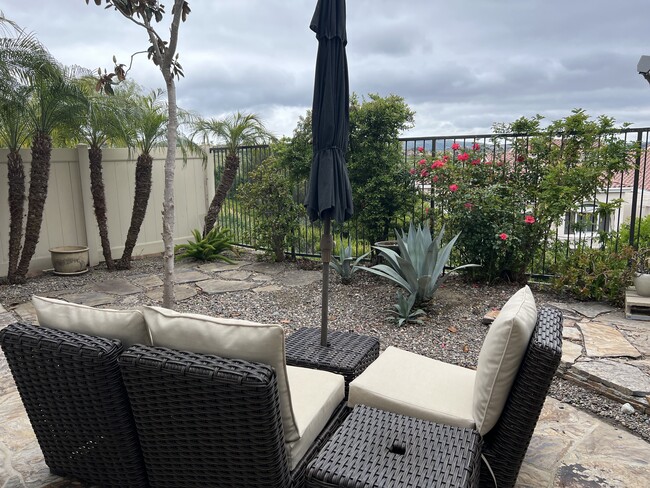 Building Photo - 28801 El Adolfo