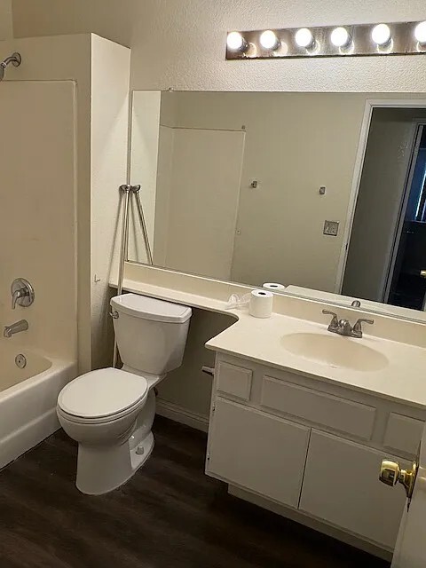 Building Photo - 2745 Rosarita St