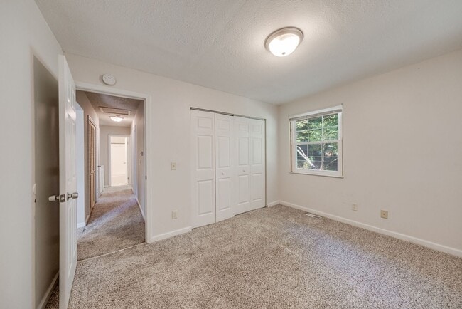 Building Photo - 3 BED / 1 BATH HOUSE IN URBANA WITH IN-UNI...