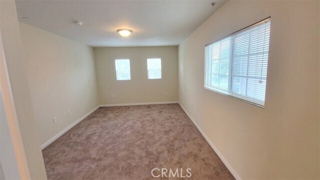 Building Photo - 8754 Reading Ave