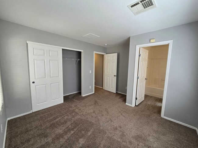 Building Photo - Fabulous 3-Bedroom, 3.5-Bathroom Home with...