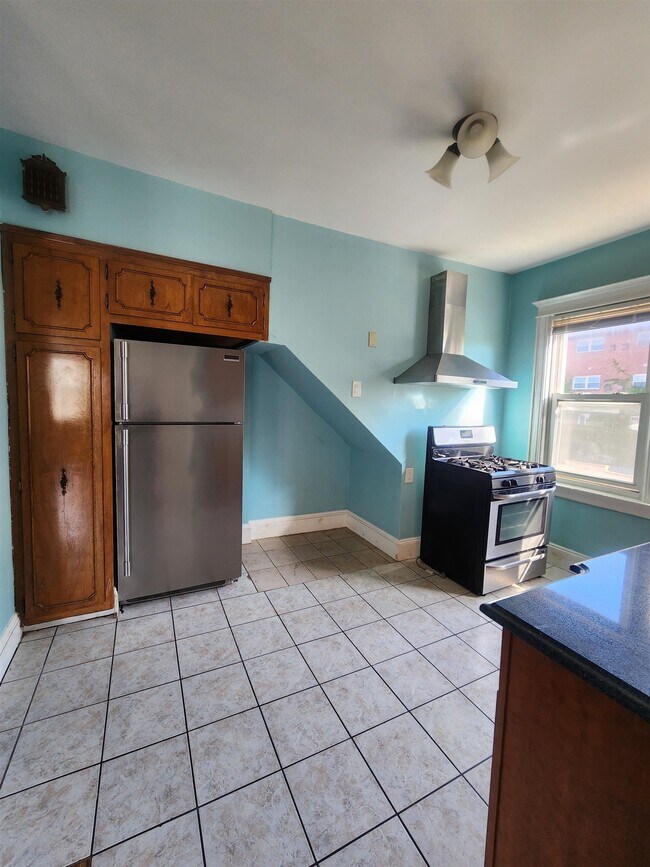Building Photo - 1205 73rd St