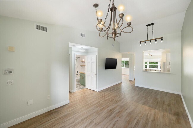 Building Photo - 3500 Briar Bay Blvd