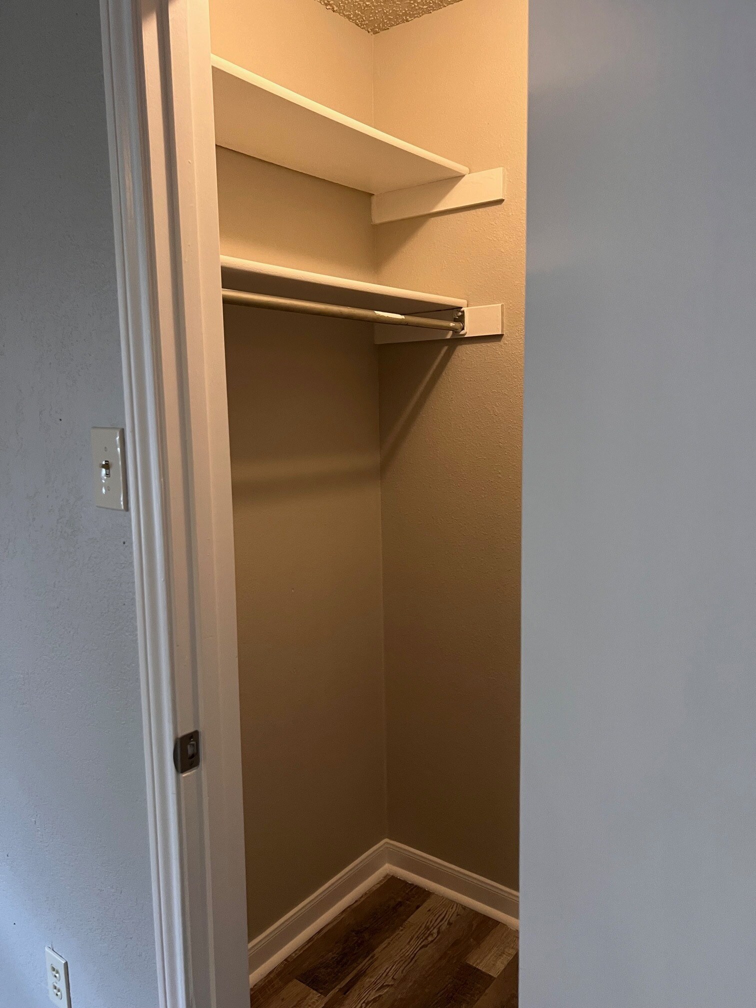 Building Photo - 1411 Lackey Ct