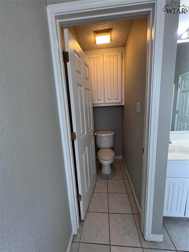 Building Photo - 5316 Pebblestone Dr