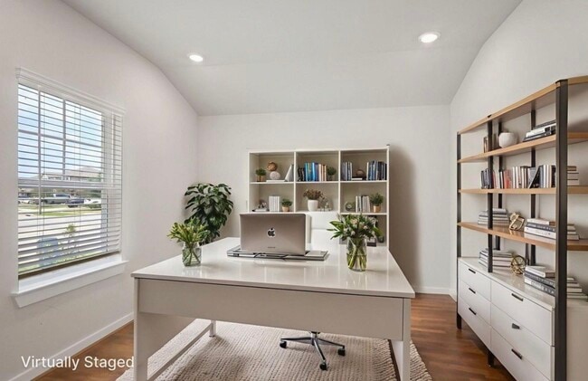 Building Photo - 3300 Memorial Way