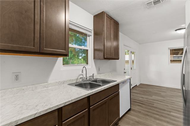Building Photo - 6301 Sydney Dr