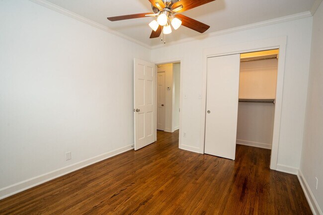 Building Photo - Charming And Cozy 2 Bedroom Home