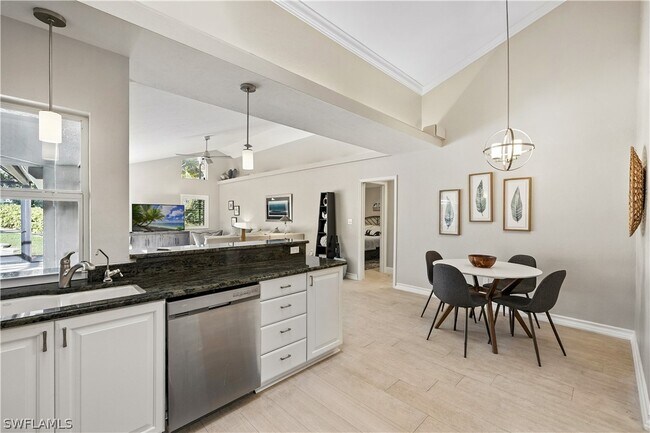 Building Photo - 6605 Southfork Ct