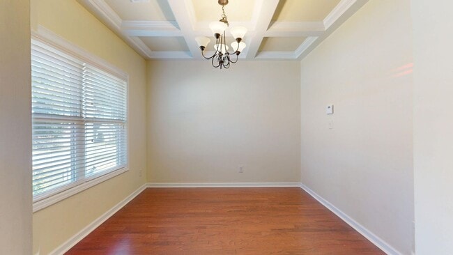 Building Photo - Nice 4 Bedroom Home in Solamere