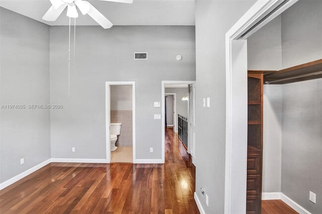 Building Photo - 2901 Dorchester Ln