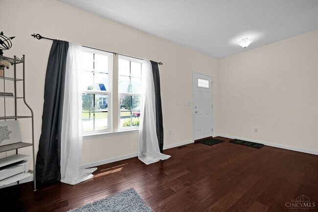 Building Photo - 6468 Holly Ln