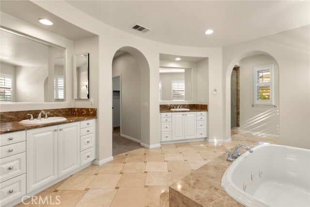 Building Photo - 4036 Hoosier Lawn Way