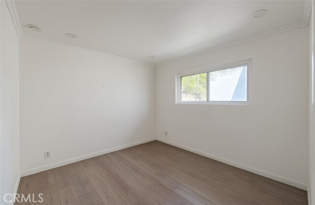 Building Photo - 16500 Simonds St