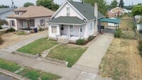 Building Photo - Cute  Craftsman home on locate on Spokane'...
