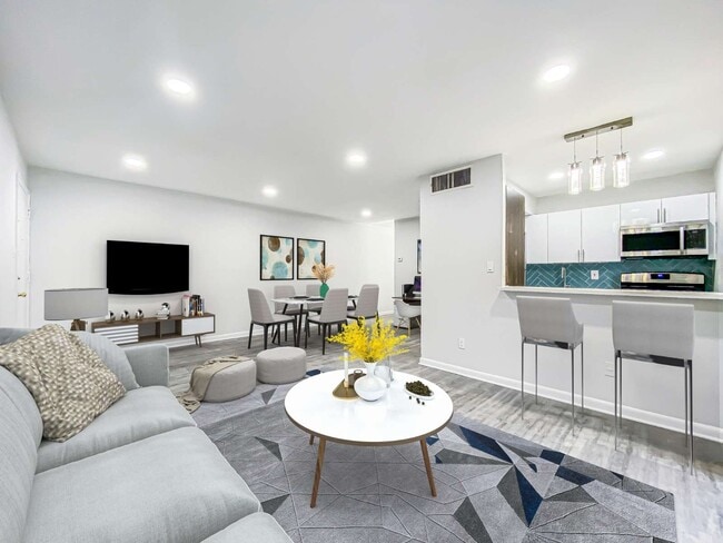 Building Photo - Haverford Arms & Waterford Apartments