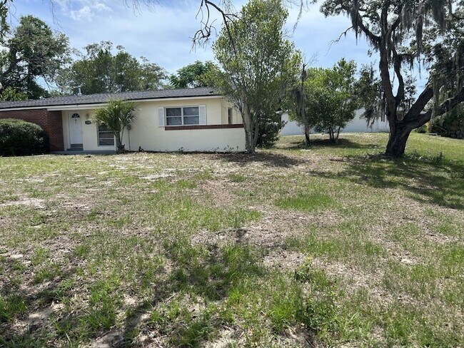 Building Photo - 1241 Pilgrim Rd