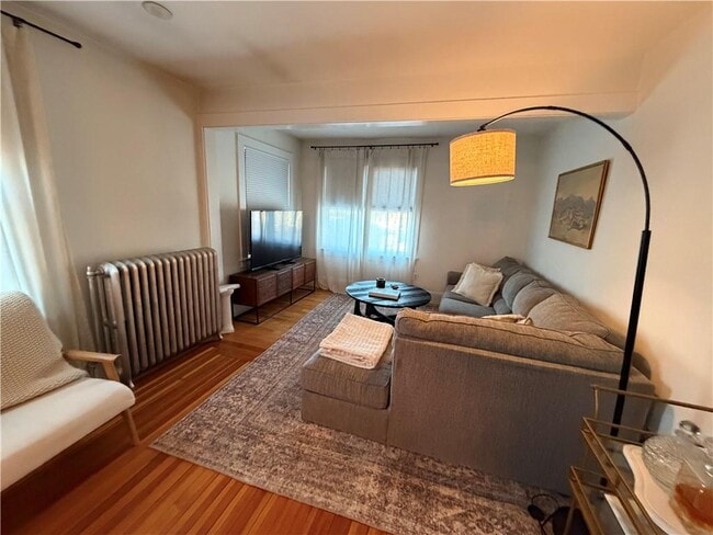 Building Photo - 16 Apthorp Ave