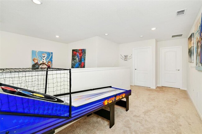 Building Photo - 7212 Oakmoss Loop