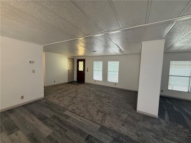 Building Photo - 2275 Lass Ave