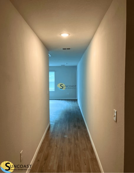 Building Photo - 1365 Tan Tara Trl