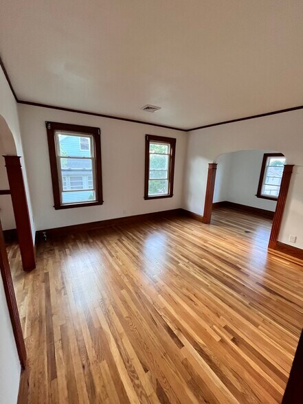 Living Room - 75 Bow St