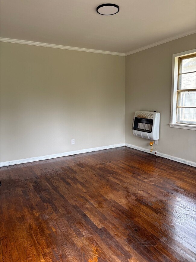 Building Photo - 916 Greenwood St