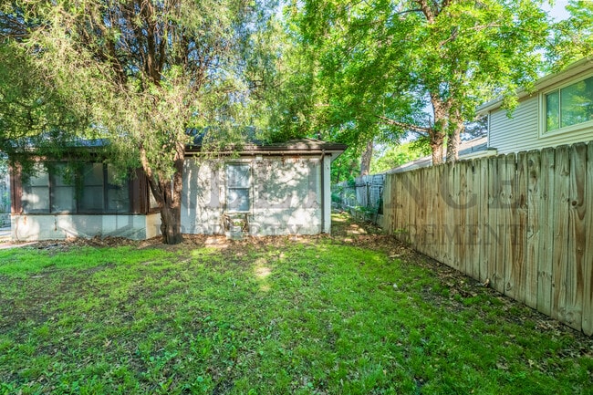 Building Photo - 1554 N Salina Ave