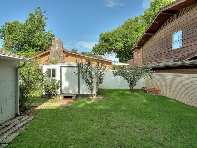 Building Photo - 4701 N Peniel Ave