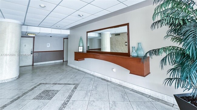 Building Photo - 2841 NE 163rd St