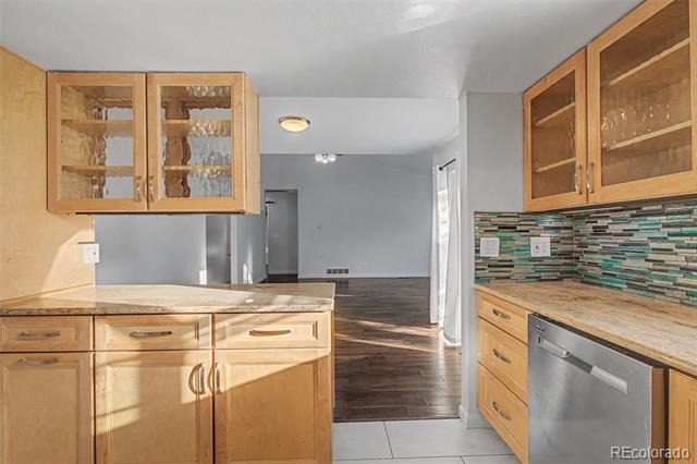 Building Photo - 13743 E Marina Dr