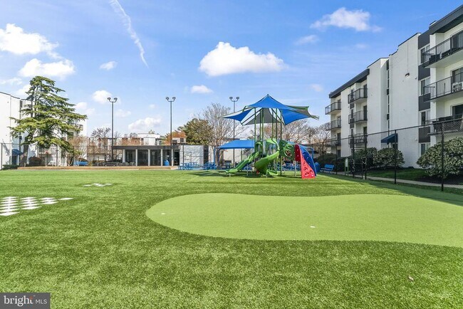 Building Photo - 60 S Van Dorn St