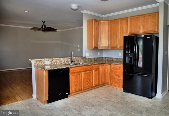 Building Photo - 2667 Taffrail Way