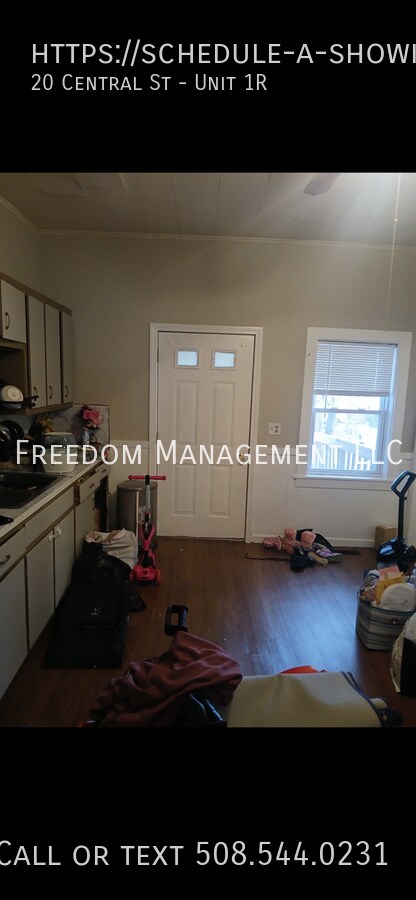 Primary Photo - 20 Central St