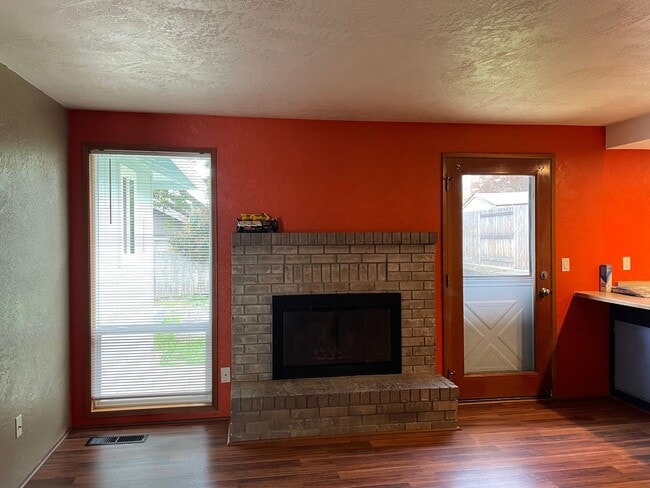 Building Photo - Great Property- 3 Bedroom 2 Bath Home w/Large Deck and Patio Area