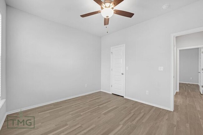 Building Photo - Owasso Dream Home! New Construction! Encla...