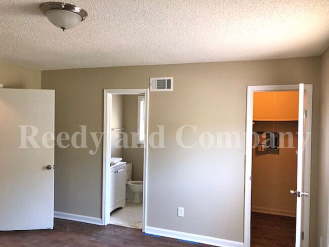 Building Photo - 4236 Rosewind Cir