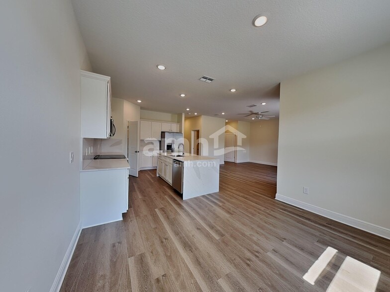 Building Photo - 4771 Tributary Ln