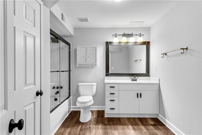 Building Photo - 1200 Chelsey Ln