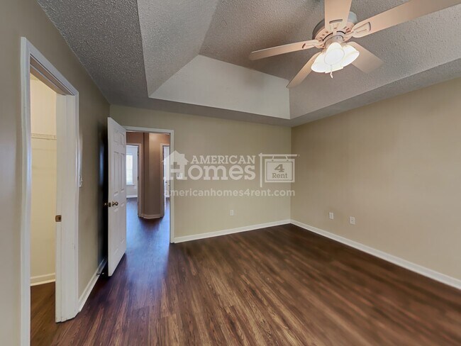 Building Photo - 1515 Morning Glory Way