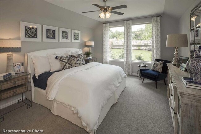 Building Photo - 4154 Kingsley Ave