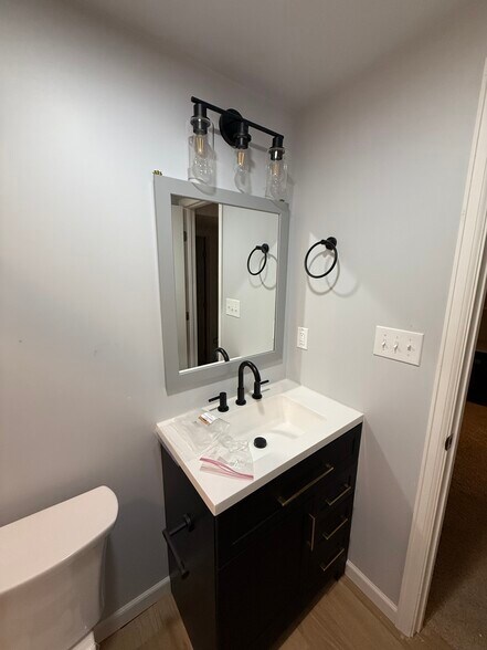 Building Photo - 6871 Xavier Cir