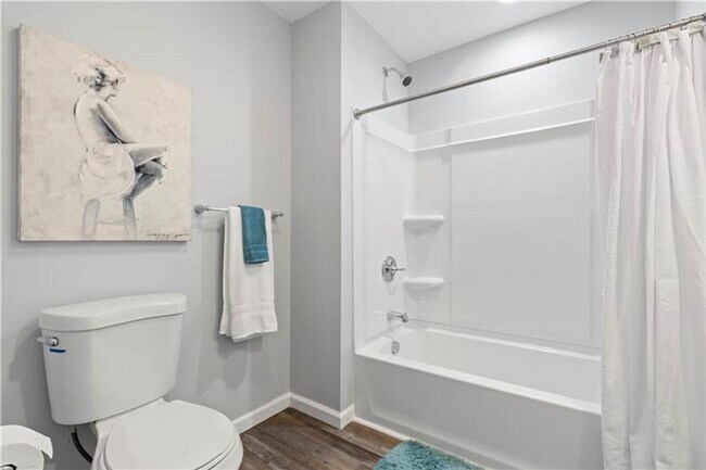 Building Photo - Spacious 4-Bedroom Home with Modern Updates & Private Driveway