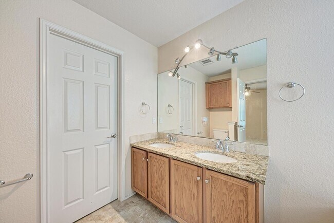 Building Photo - 1508 Big Bend Dr