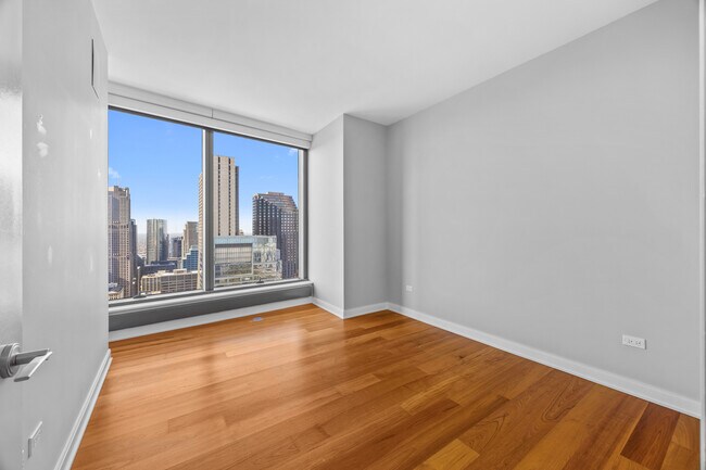 Building Photo - 60 E Monroe St