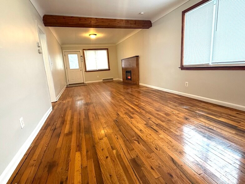 Building Photo - 21848 Nevada Ave