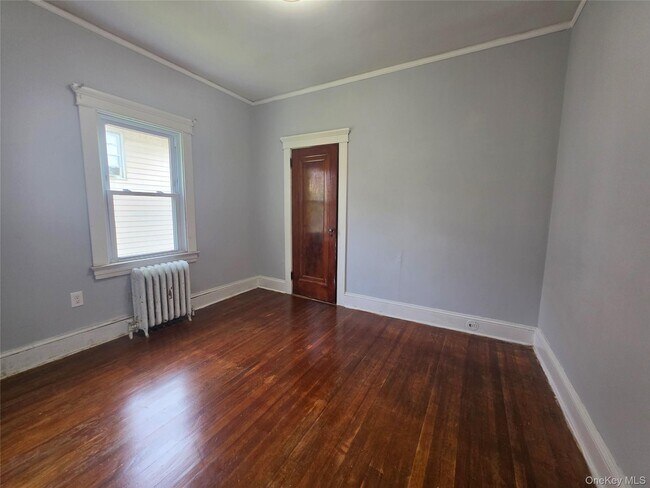 Building Photo - 81 Waring Pl