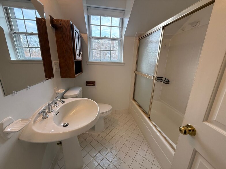 Building Photo - 4654 36th St S