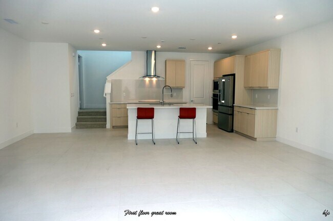 Building Photo - 2670 Maverick Ln